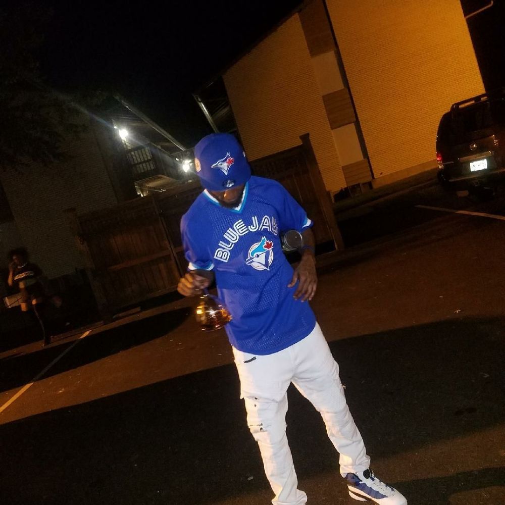 Meet your Posher, Carlito